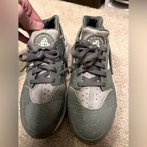 Nike Hurache in excellent condition size 6.5